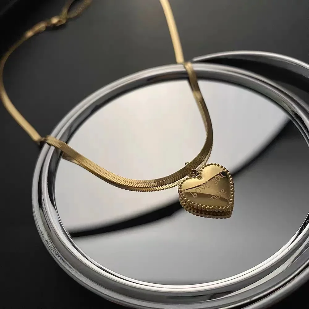 

Fashion Stainless Steel Gold Color Love Heart Necklaces for Women Chokers Trend Elegant Snake Chain Pendant Party Jewelry