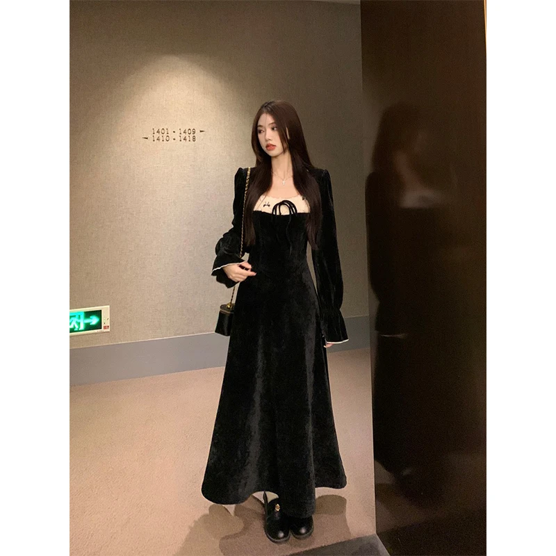 

Women Dress French Square Neckline Bow Velvet Dress For Women's Autumn And Winter Hepburn Style Black Dress With A Waistband