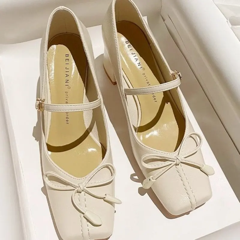 NEW Temperament Sweet Bow Square Head Shoes Women's Pumps Autumn Sheepskin Shallow Mouth Thick Heel Shoes Fashion Comfort Casual
NEW Temperament Sweet Bow Square Head Shoes Women's Pumps Autumn Sheepskin Shallow Mouth Thick Heel Shoes Fashion Comfort Casual