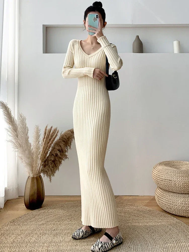 Elegant Solid Women Knitted Dress Simple Korean Slim Long Sleeve Ankle Length Dress Casual V Neck Office Ladies Chic Dress
Elegant Solid Women Knitted Dress Simple Korean Slim Long Sleeve Ankle Length Dress Casual V Neck Office Ladies Chic Dress