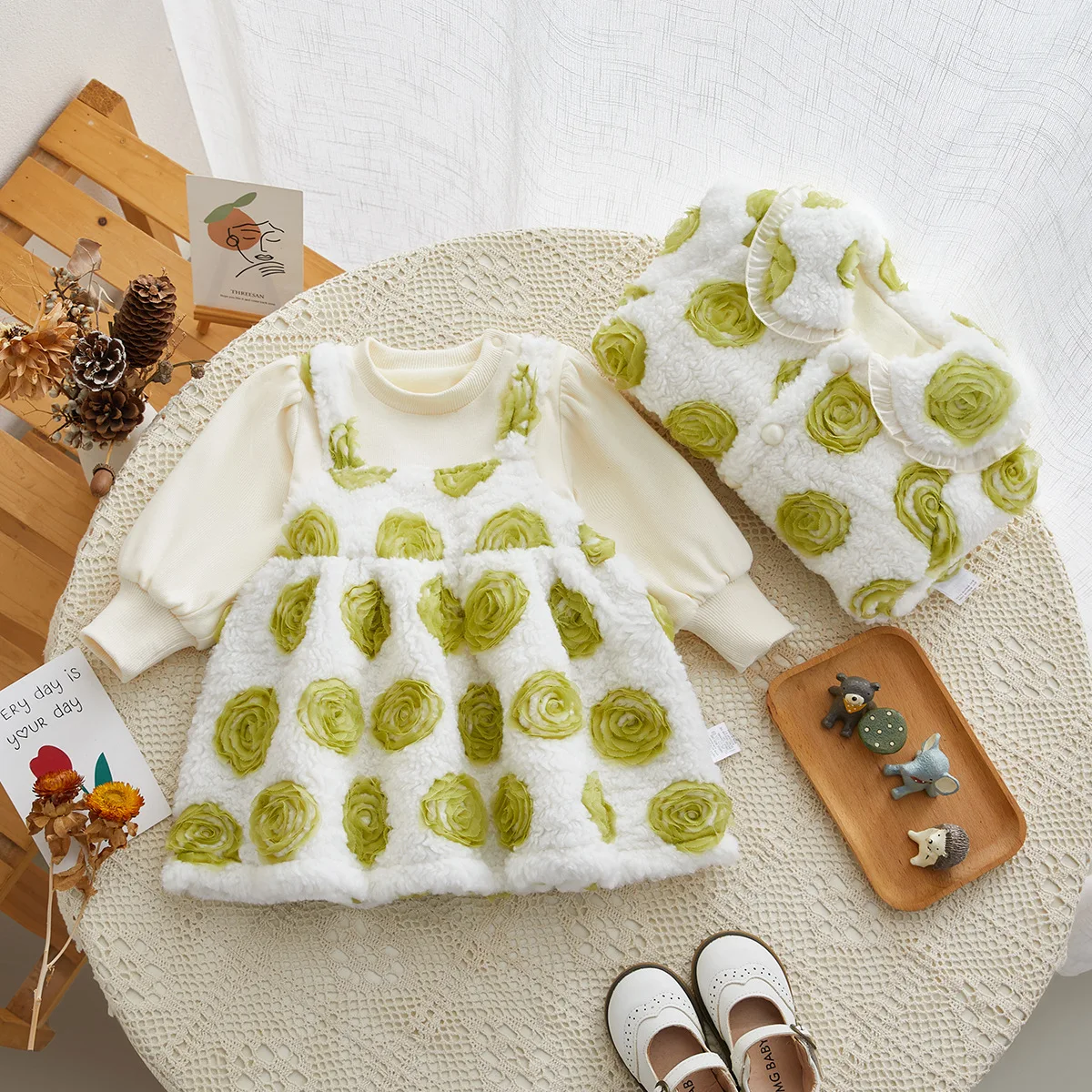 Girl Suit New Autumn Winter Korean Fashion Style Sets Baby Girl Floral Jacket Long Sleeve Dress Two Piece Suit Children Clothes
Girl Suit New Autumn Winter Korean Fashion Style Sets Baby Girl Floral Jacket Long Sleeve Dress Two Piece Suit Children Clothes
