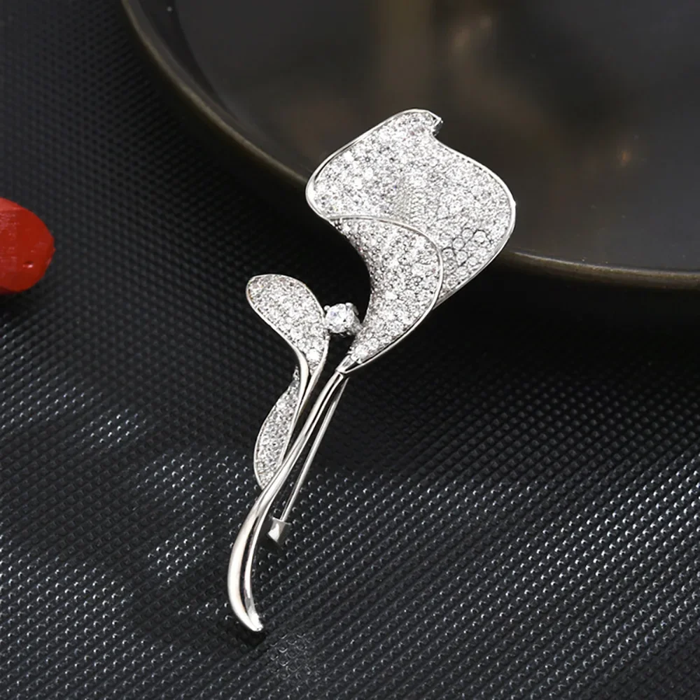 Charm Luxury Flower Shape Opal Jewelry Exquisite Crystal Tulip Brooch Rhinestone Pins Korean Style Brooch Suit Accessories
Charm Luxury Flower Shape Opal Jewelry Exquisite Crystal Tulip Brooch Rhinestone Pins Korean Style Brooch Suit Accessories