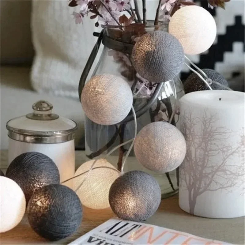 

LED Cotton Ball Garland String Lights Christmas Fairy Garden Lighting Strings for Outdoor Holiday Wedding Party Home Decoration