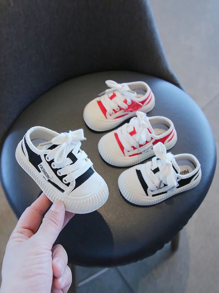 Children's Canvas Shoes Spring Autumn New Boys' Casual Shoes Soft Sole Boys Sports Shoes Children's Single Shoes
Children's Canvas Shoes Spring Autumn New Boys' Casual Shoes Soft Sole Boys Sports Shoes Children's Single Shoes