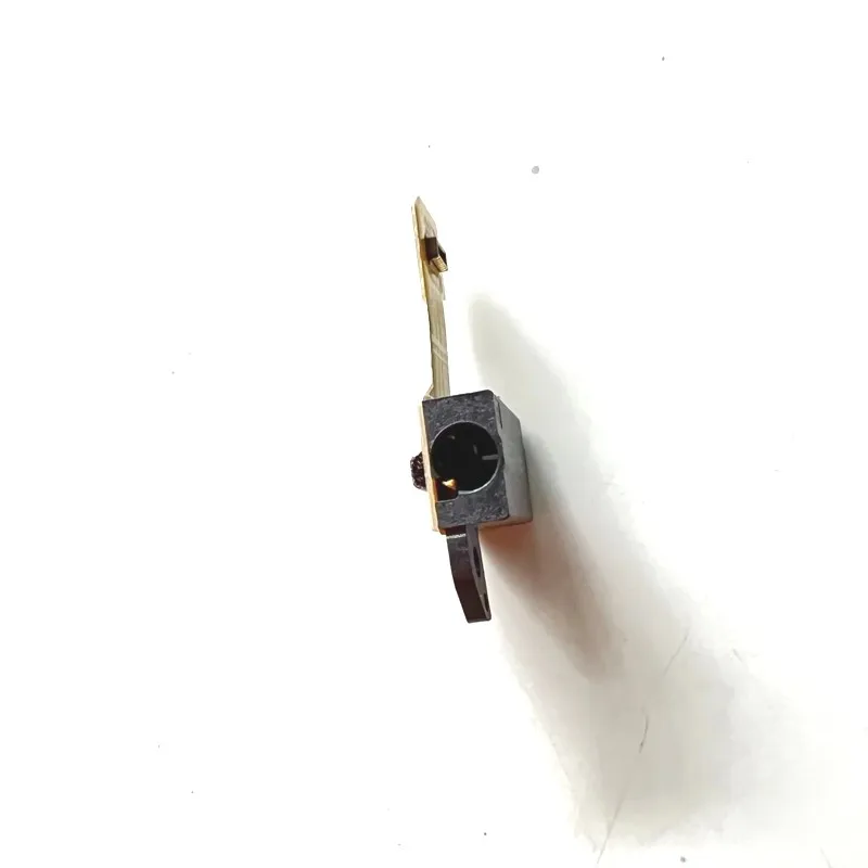 For XPS13 9370 9380 7390 9305 headphone audio jack small board connector LF-E671P For XPS13 9370 9380 7390 9305 headphone audio jack small board connector LF-E671P