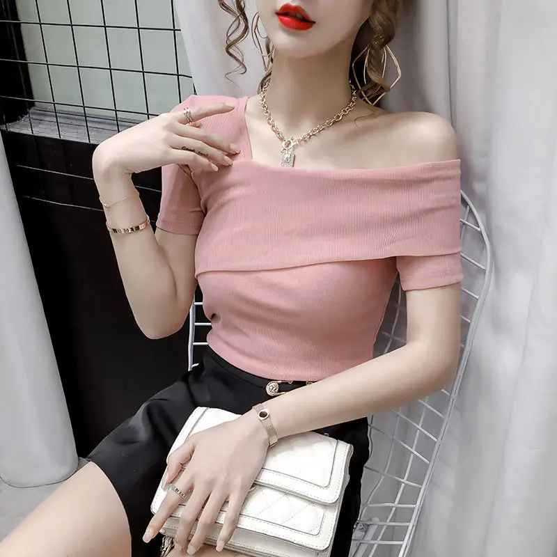 Fashion T-shirt Women's 2024 Summer New Korean Commute Solid Color Spliced Skew Collar Short Sleeve Pullover Slim Versatile Tops
Fashion T-shirt Women's 2024 Summer New Korean Commute Solid Color Spliced Skew Collar Short Sleeve Pullover Slim Versatile Tops