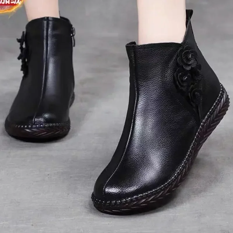 Women Ankle Boots 2023 Winter Fashion Warm Mother's Boots Flat-Bottom Comfortable Non Slip Front Zipper Female Footwear
Women Ankle Boots 2023 Winter Fashion Warm Mother's Boots Flat-Bottom Comfortable Non Slip Front Zipper Female Footwear