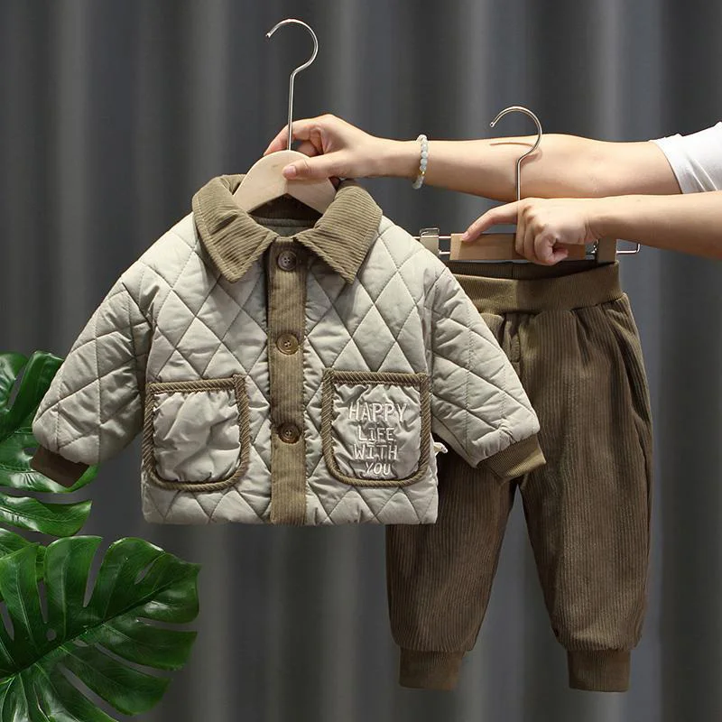 Winter Fleece Casual Children's Clothing Korean Handsome Lapel Cardigan Quilted Coat+Loose Pants Two-piece Baby Boys Outfits
Winter Fleece Casual Children's Clothing Korean Handsome Lapel Cardigan Quilted Coat+Loose Pants Two-piece Baby Boys Outfits