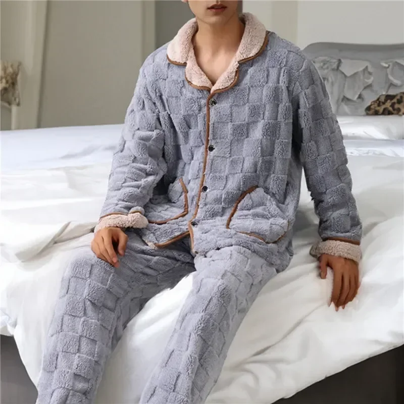 Pajamas Suit Long-sleeved Trousers Jodimitty Turn-down Flannel Collar Sleepwear Men Set Warm Autumn Two-piece Loose Winter
Pajamas Suit Long-sleeved Trousers Jodimitty Turn-down Flannel Collar Sleepwear Men Set Warm Autumn Two-piece Loose Winter