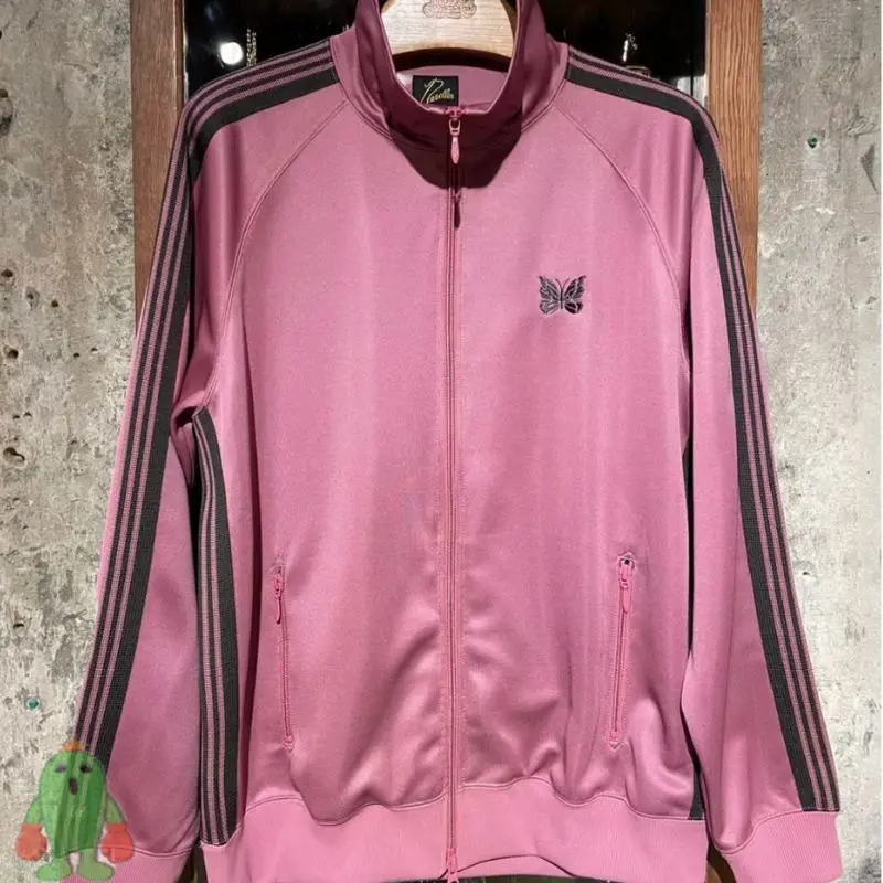 New Pink AWGE Needles Jackets Embroidered Butterfly Ribbon Zipper Cardigan Men Women Sports Set Needles Couple Tracksuit
New Pink AWGE Needles Jackets Embroidered Butterfly Ribbon Zipper Cardigan Men Women Sports Set Needles Couple Tracksuit