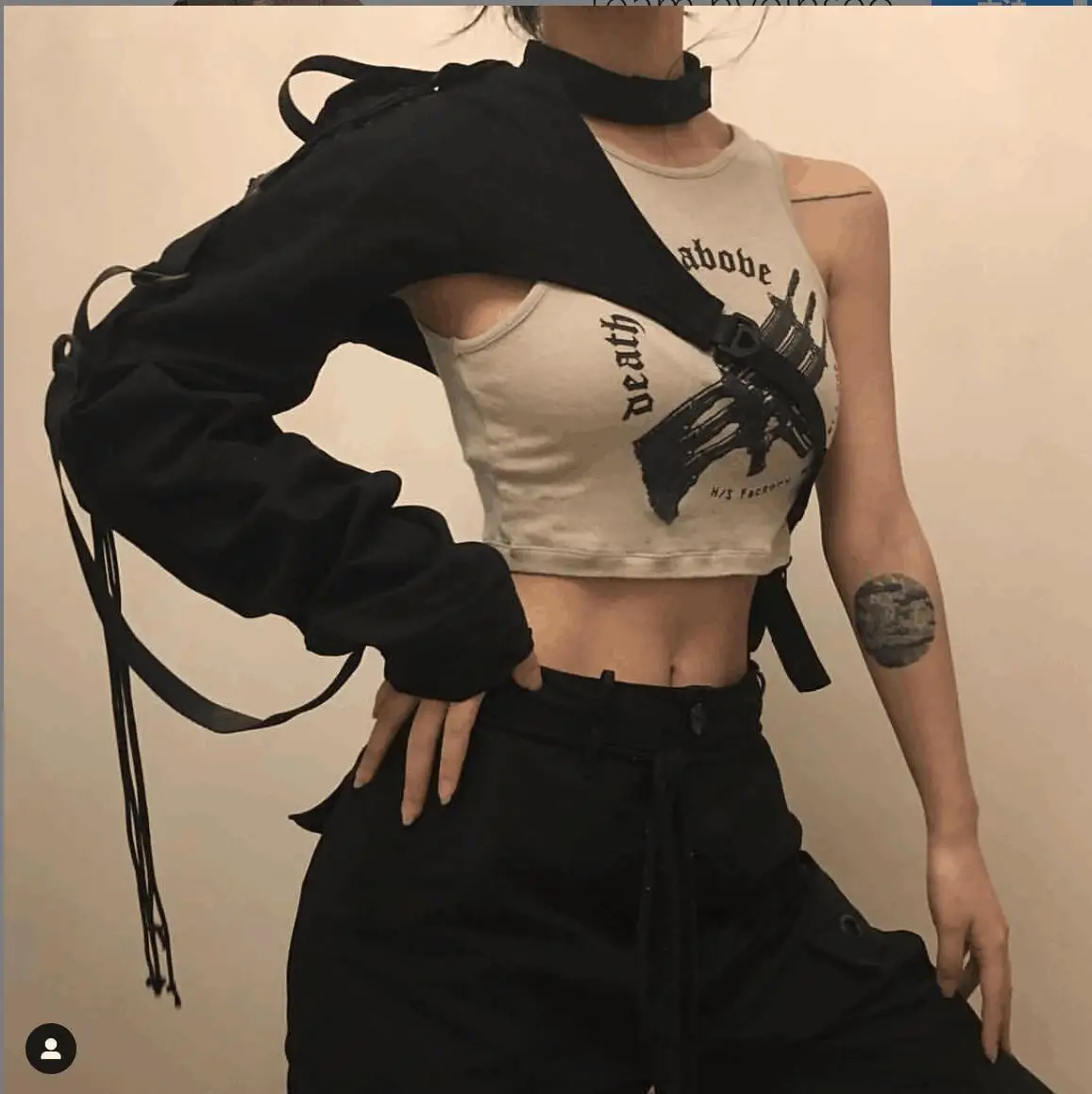 Buckle Halterneck Sexy Womens T Shirt Harajuku Long Sleeve Crop Top Streetwear Basic Tshirt Women Tight Tees Shirts Gothic Tops
Buckle Halterneck Sexy Womens T Shirt Harajuku Long Sleeve Crop Top Streetwear Basic Tshirt Women Tight Tees Shirts Gothic Tops