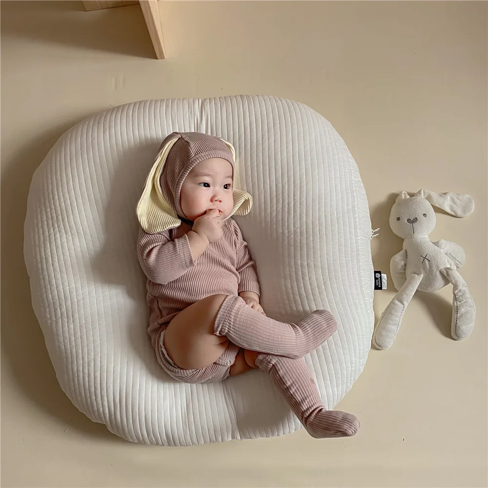 Baby clothing cartoon rabbit ears long sleeve Rompers set 2024 spring autumn boys girls baby cute soft jumpsuit three piece
Baby clothing cartoon rabbit ears long sleeve Rompers set 2024 spring autumn boys girls baby cute soft jumpsuit three piece