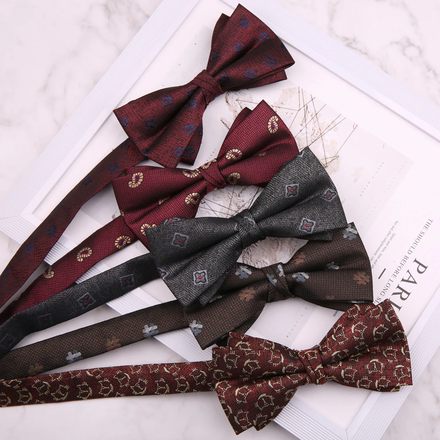 6*12cm Wine Color Feather Animal Striped Pattern Coffee Color Polyester Bowtie for Man Business Wedding Casual Necktie 
6*12cm Wine Color Feather Animal Striped Pattern Coffee Color Polyester Bowtie for Man Business Wedding Casual Necktie