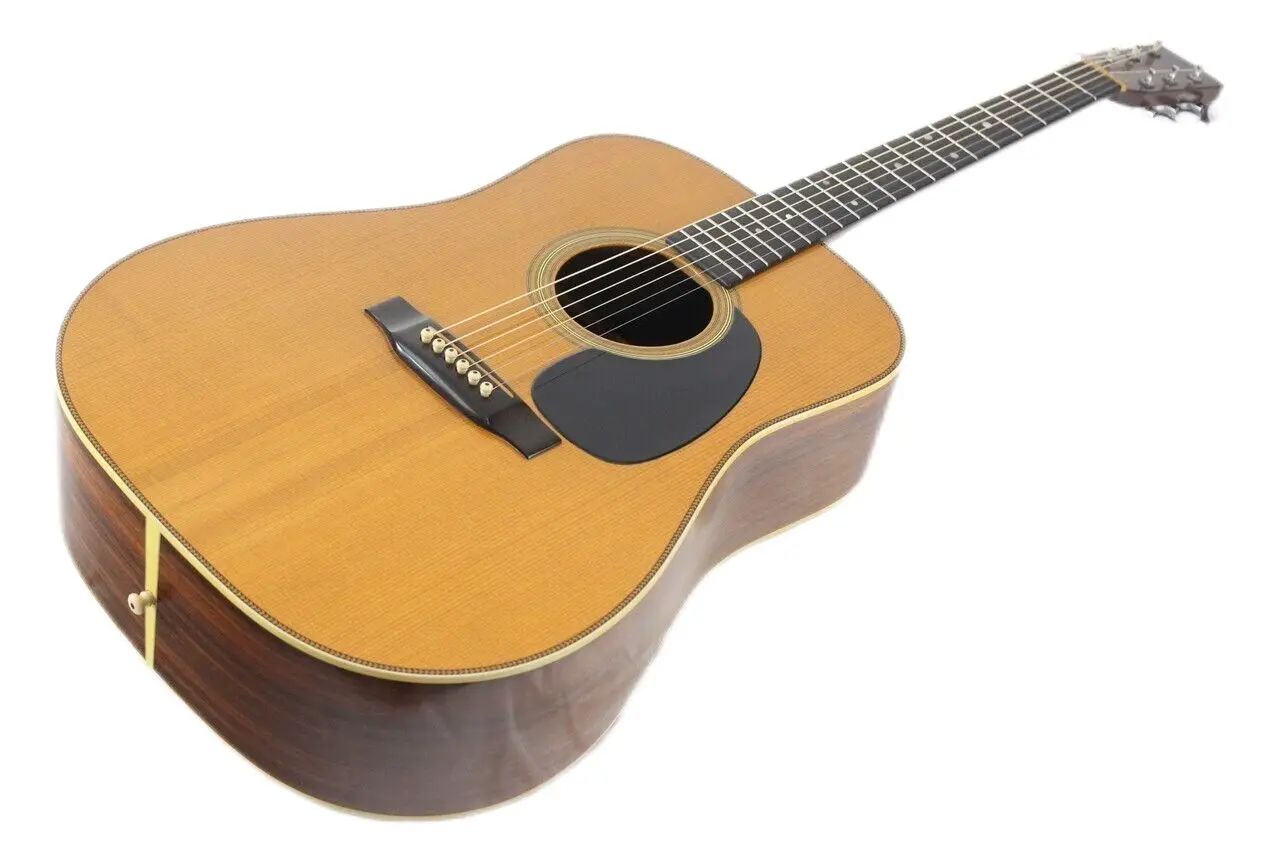 

Акустическая гитара HD 28 F S такая же, как на фото