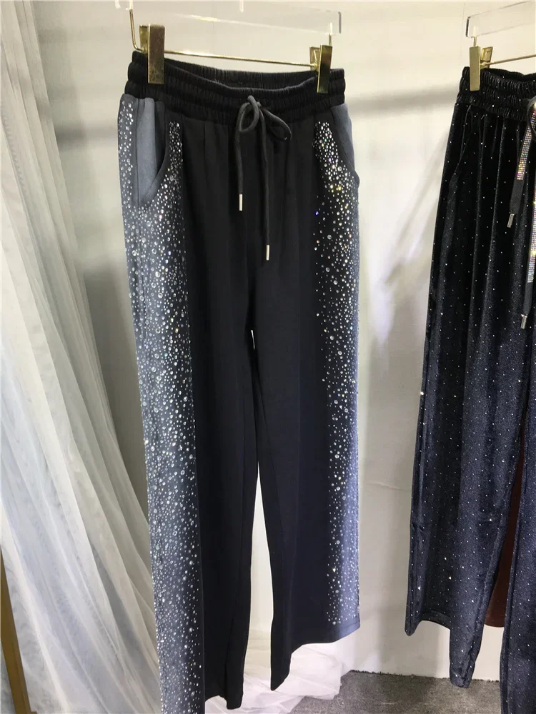 Side Hot Drilling Gradient Women Straight Pants 2023 New Autumn Winter High Waist Long Trousers Streetwear Loose Casual Pants
Side Hot Drilling Gradient Women Straight Pants 2023 New Autumn Winter High Waist Long Trousers Streetwear Loose Casual Pants