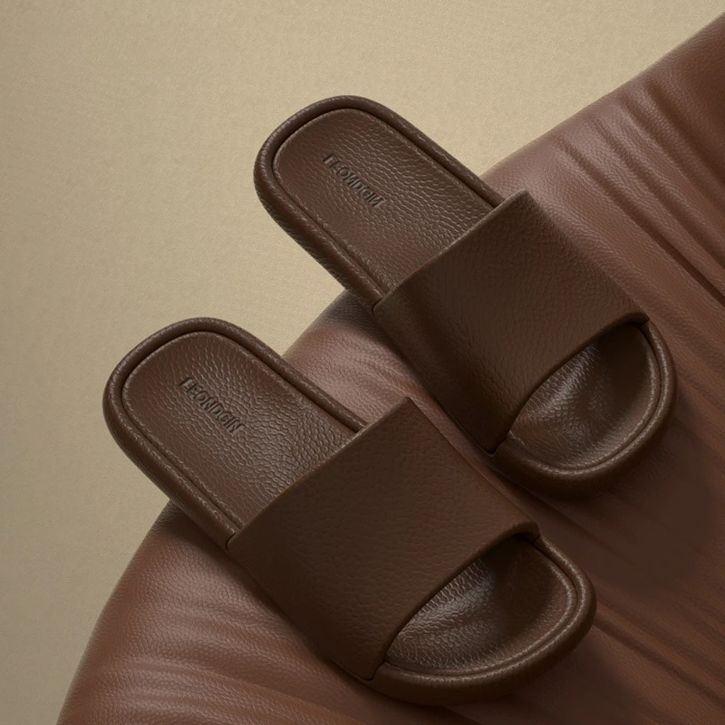 2023 Fashion Women Slippers Non-slip Female Sandals Comfortable Mute Home Slippers for Men Women Soft EVA Shoes
2023 Fashion Women Slippers Non-slip Female Sandals Comfortable Mute Home Slippers for Men Women Soft EVA Shoes