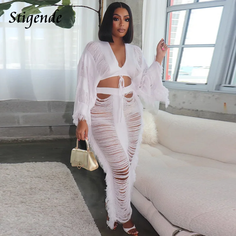 

Women Summer Beach 2 Piece Skirt Set Fringe Tassel Hollow Out Loose Outfits Long Sleeve Crop Top and Maxi Skirt Crochet Swimwear