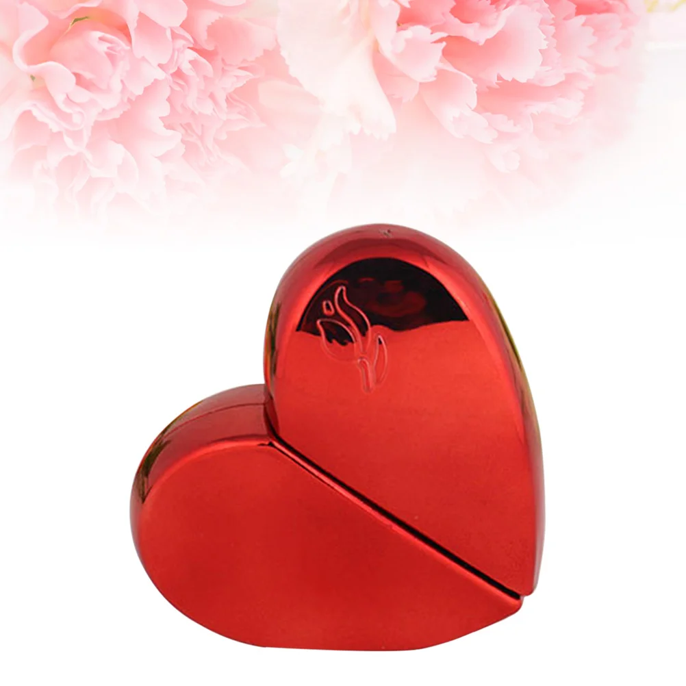 

25ML Heart-shaped Portable Spray Bottle Metal Shell Refillable Empty Perfume Atomizer (Red)