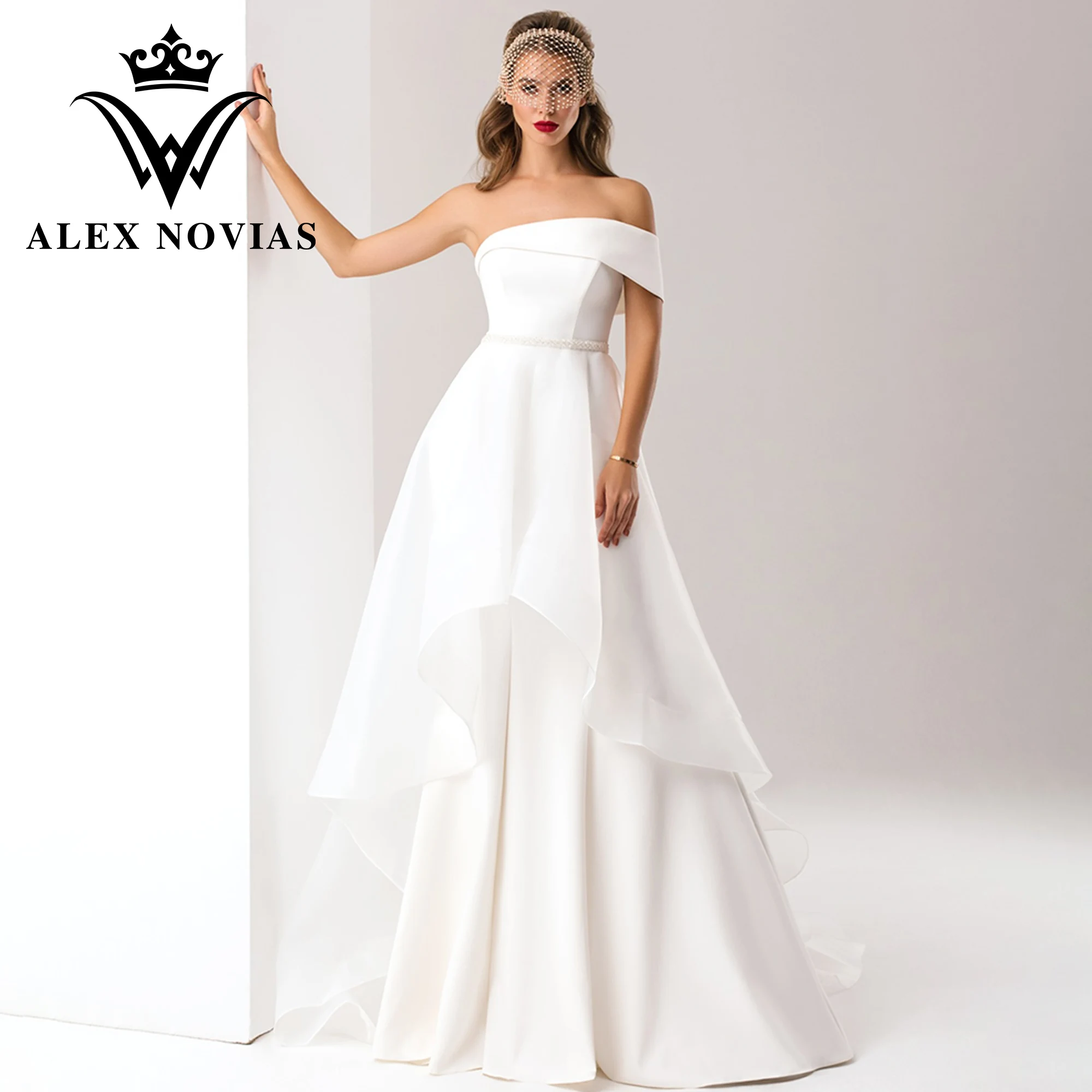 Свадебное платье с юбкой-годе ALEX NOVIAS, винтажное атласное платье с одним открытым плечом, оборками и съемным шлейфом, 2023
Свадебное платье с юбкой-годе ALEX NOVIAS, винтажное атласное платье с одним открытым плечом, оборками и съемным шлейфом, 2023
