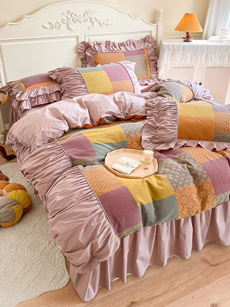Four-Piece Set Bed Skirt Stitching Printing and Dyeing Household Bedding French Retro Plaid Cotton Thickened Warm Autumn Winter
Four-Piece Set Bed Skirt Stitching Printing and Dyeing Household Bedding French Retro Plaid Cotton Thickened Warm Autumn Winter