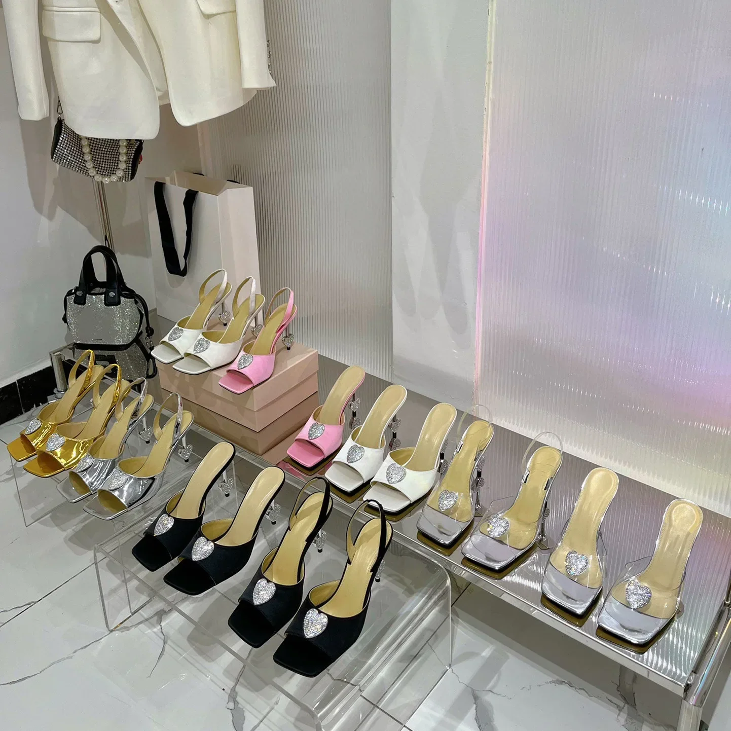 Mach Crystal Heart Satin Mules metallic sculptural stiletto heel structured square toe Rhinestone love sandals diamond shoes
Mach Crystal Heart Satin Mules metallic sculptural stiletto heel structured square toe Rhinestone love sandals diamond shoes