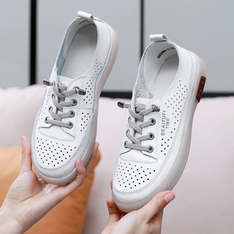 Кроссовки женские из натуральной кожи, маленький верх, плоская подошва, Вулканизированная проветриваемая обувь, повседневные, белые, на весну
Кроссовки женские из натуральной кожи, маленький верх, плоская подошва, Вулканизированная проветриваемая обувь, повседневные, белые, на весну