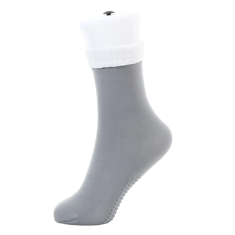 Non Slip Socks for Women Men Winter Warm Fleece Slipper Socks Hospital Socks with Grips
Non Slip Socks for Women Men Winter Warm Fleece Slipper Socks Hospital Socks with Grips