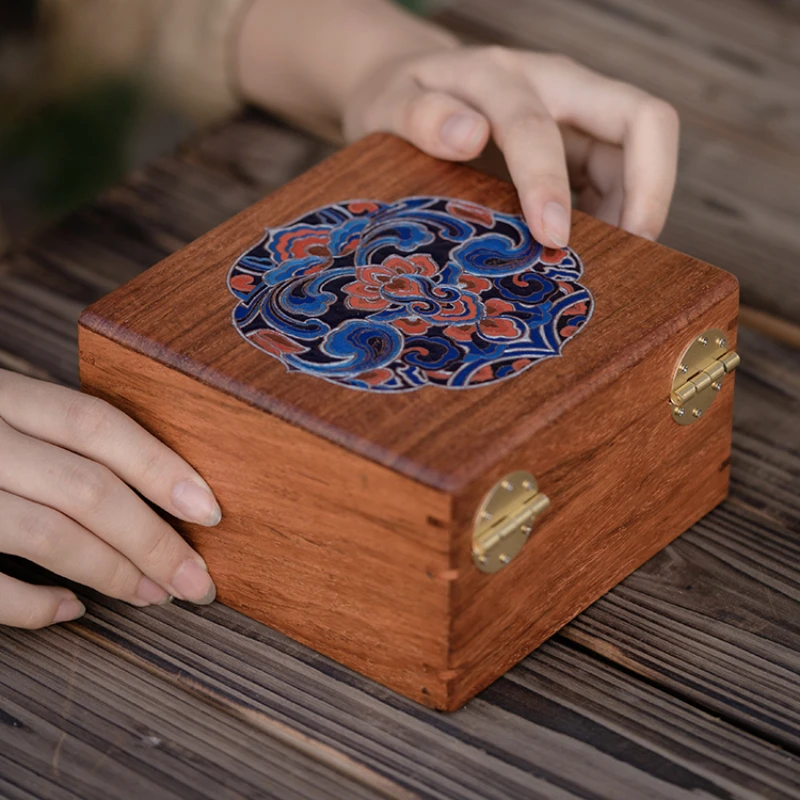 Handmade Ancient Style Wooden Jewelry Box Solid Wood Jewelry Dowry Storage Retro Chinese Style Gift Box
Handmade Ancient Style Wooden Jewelry Box Solid Wood Jewelry Dowry Storage Retro Chinese Style Gift Box