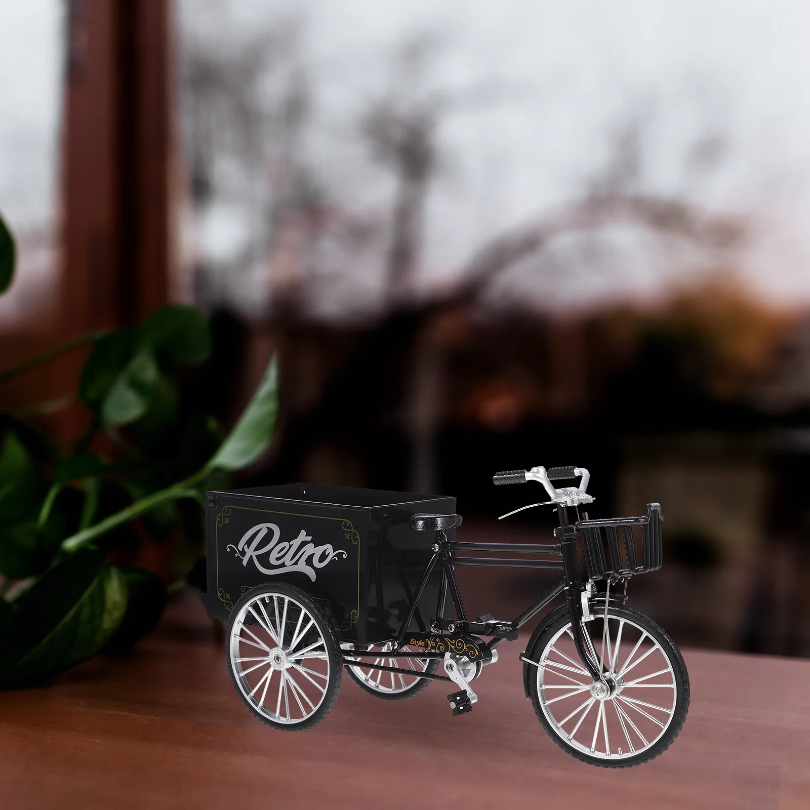 

Retro Mini Bicycles Model Miniature Tricycle Sculpture Mini Cart Wheelbarrow Toy Vintage Vehicle Ornament Dollhouse