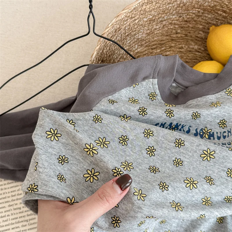 2025 Autumn New Children Long Sleeve T Shirts Cotton Boys Girls Versatile Bottoming Shirts Baby Casual Loose Tees Kids Clothes 22 Sc0bc3211e2e34d0f8293908d702970acp