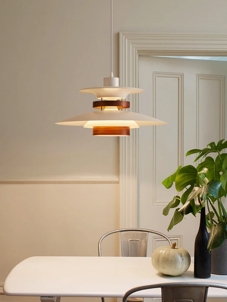 Japanese style solid wood PH5 chandelier modern simple Nordic Danish table dining room can be moved UFO bar restaurant light
Japanese style solid wood PH5 chandelier modern simple Nordic Danish table dining room can be moved UFO bar restaurant light