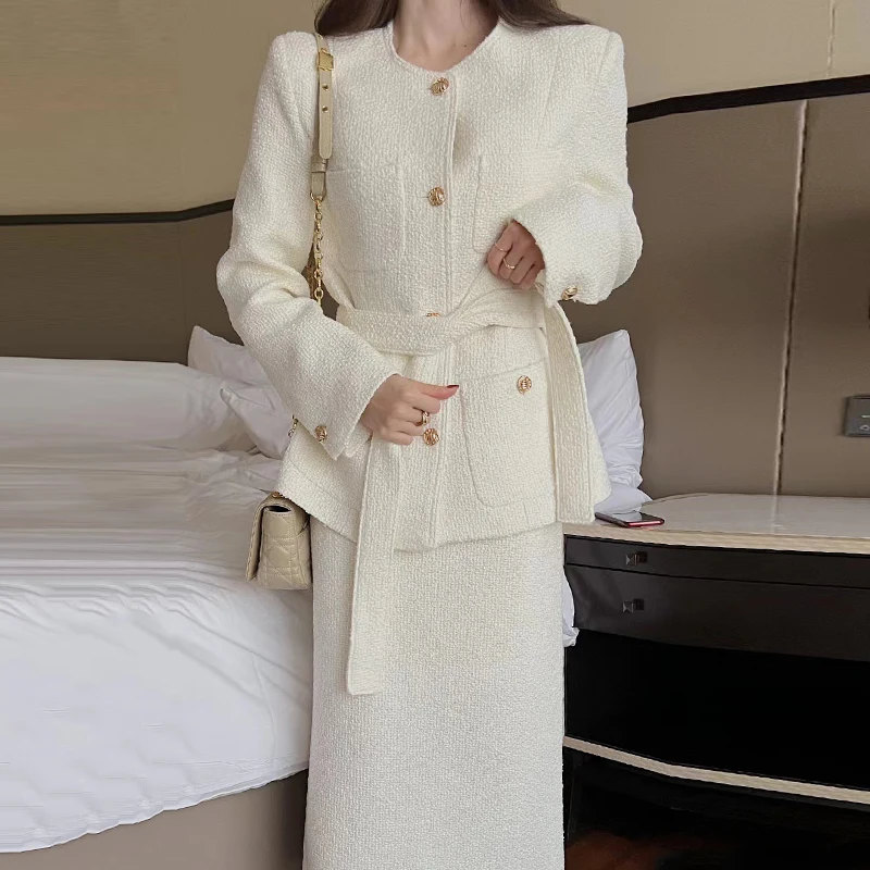 VANOVICH Korean Style Autumn New Woolen Fashion Temperament O-neck Casual Loose Coat High Waist A-line Long Skirt Two-piece Set
VANOVICH Korean Style Autumn New Woolen Fashion Temperament O-neck Casual Loose Coat High Waist A-line Long Skirt Two-piece Set