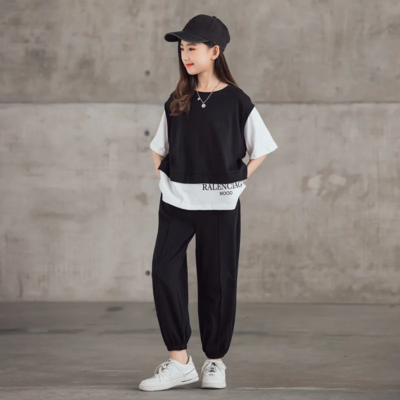 Children's Clothes Sports Suit Girls Korean Fashion Patchwork Short Sleeve + Casual Pants 2PCS Set 3-12Y Korean
Children's Clothes Sports Suit Girls Korean Fashion Patchwork Short Sleeve + Casual Pants 2PCS Set 3-12Y Korean