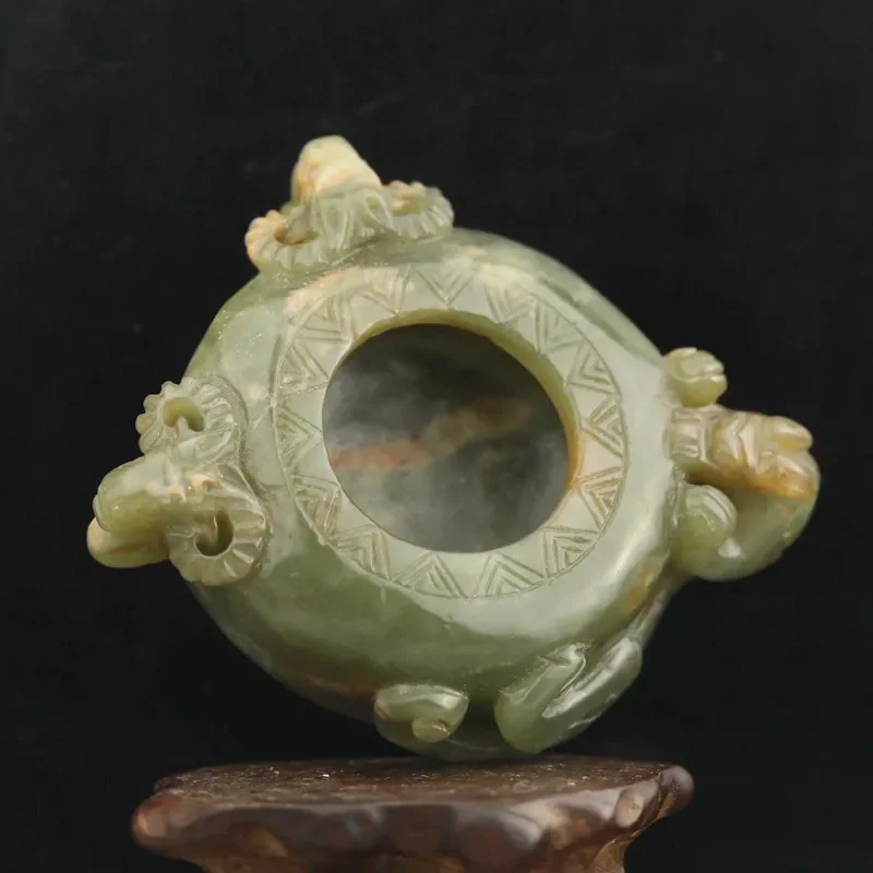 Old China Natural hetian Jade Hand Carved statue dragon pot brush washer pendant d9
Old China Natural hetian Jade Hand Carved statue dragon pot brush washer pendant d9