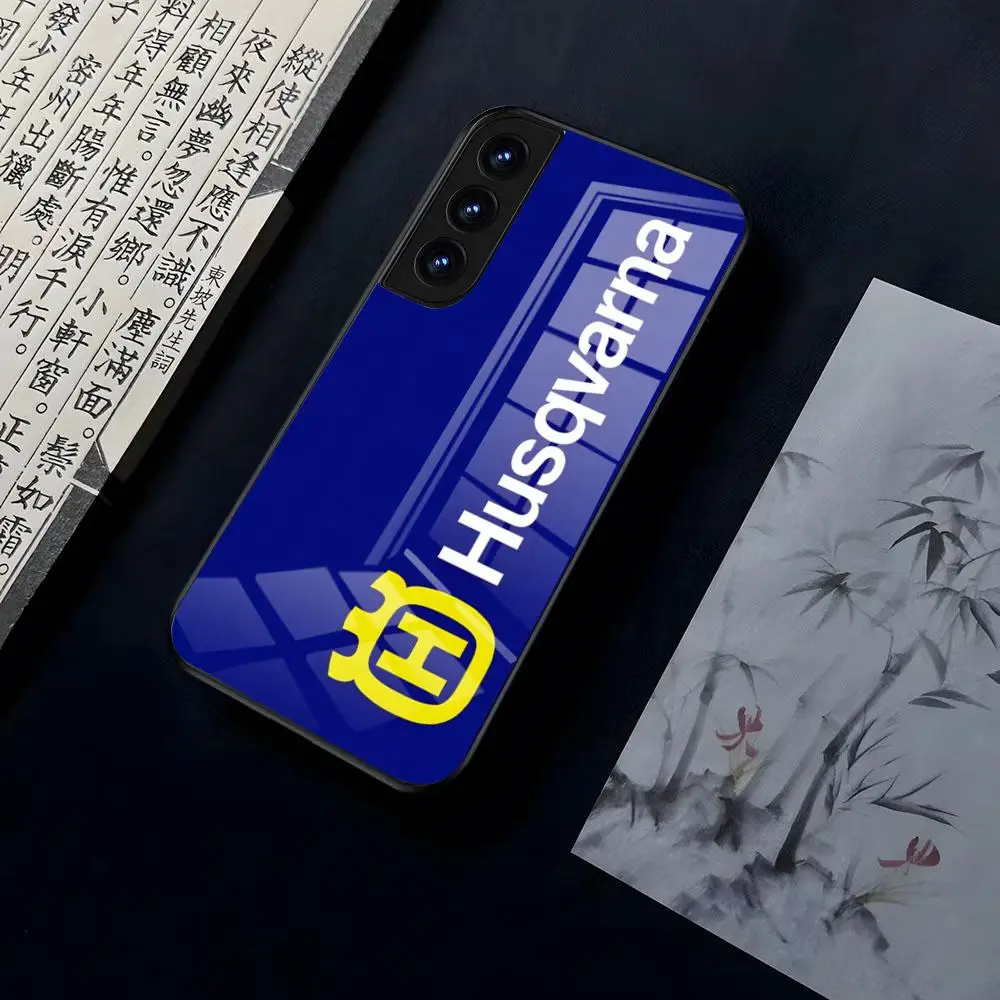 Motorcycle Brand H-HusqvarnaEs old Phone Case for Samsung s 24 23 22 21 20 a 24 34 54 53 note20 m54 ultra plu glass cover
Motorcycle Brand H-HusqvarnaEs old Phone Case for Samsung s 24 23 22 21 20 a 24 34 54 53 note20 m54 ultra plu glass cover