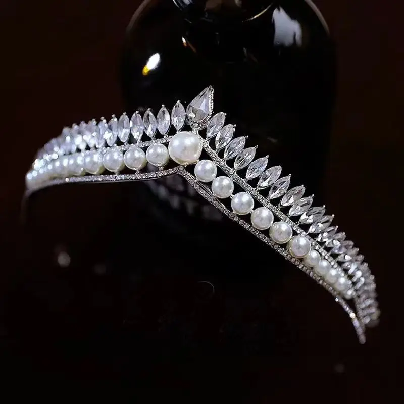 Princess Crown Trendy Tiara Pearl Headband Women Crystal Crowns Jewelry Headpiece Bridal Wedding Hair Accessories
Princess Crown Trendy Tiara Pearl Headband Women Crystal Crowns Jewelry Headpiece Bridal Wedding Hair Accessories