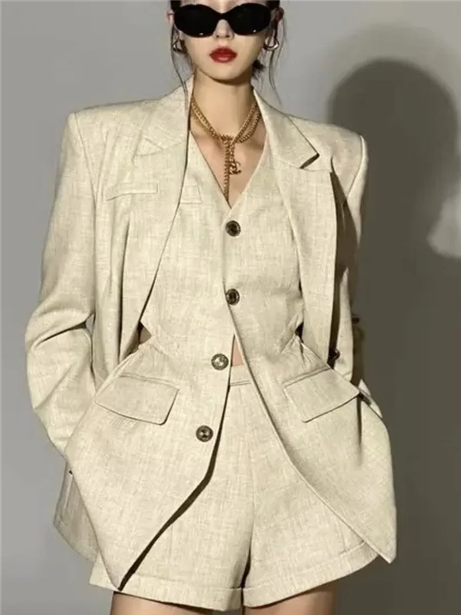 Women Suit Set Beige Blazers 3 Piece Vest+Short Pant+Blazer V Neck Sleeveless Hollow Out High Waist Shorts Loose Casual Coat
Women Suit Set Beige Blazers 3 Piece Vest+Short Pant+Blazer V Neck Sleeveless Hollow Out High Waist Shorts Loose Casual Coat