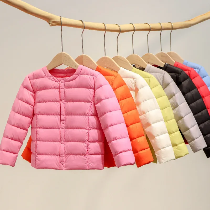 

Осенне-зимние детские куртки на утином пуху, новинка 2023, пуховики без воротника для мальчиков и девочек, пушистое пальто с перьями, детская одежда