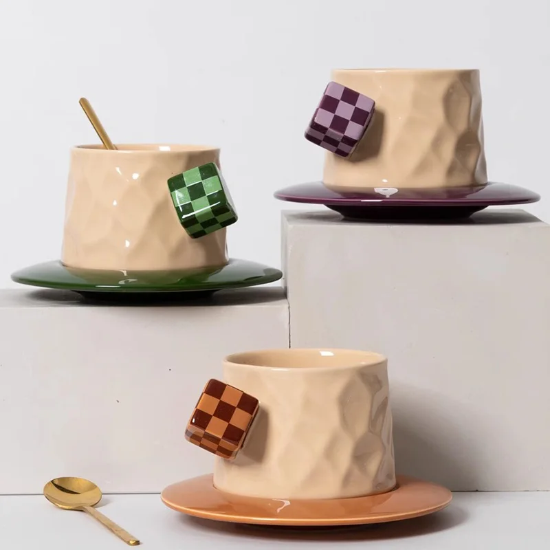 Portable Art Coffee Cup Creative Funny Girls Espresso Tea Cups Ceramics Cute Kahve Fincan Takimlari Bone China Tea Cup Set
Portable Art Coffee Cup Creative Funny Girls Espresso Tea Cups Ceramics Cute Kahve Fincan Takimlari Bone China Tea Cup Set