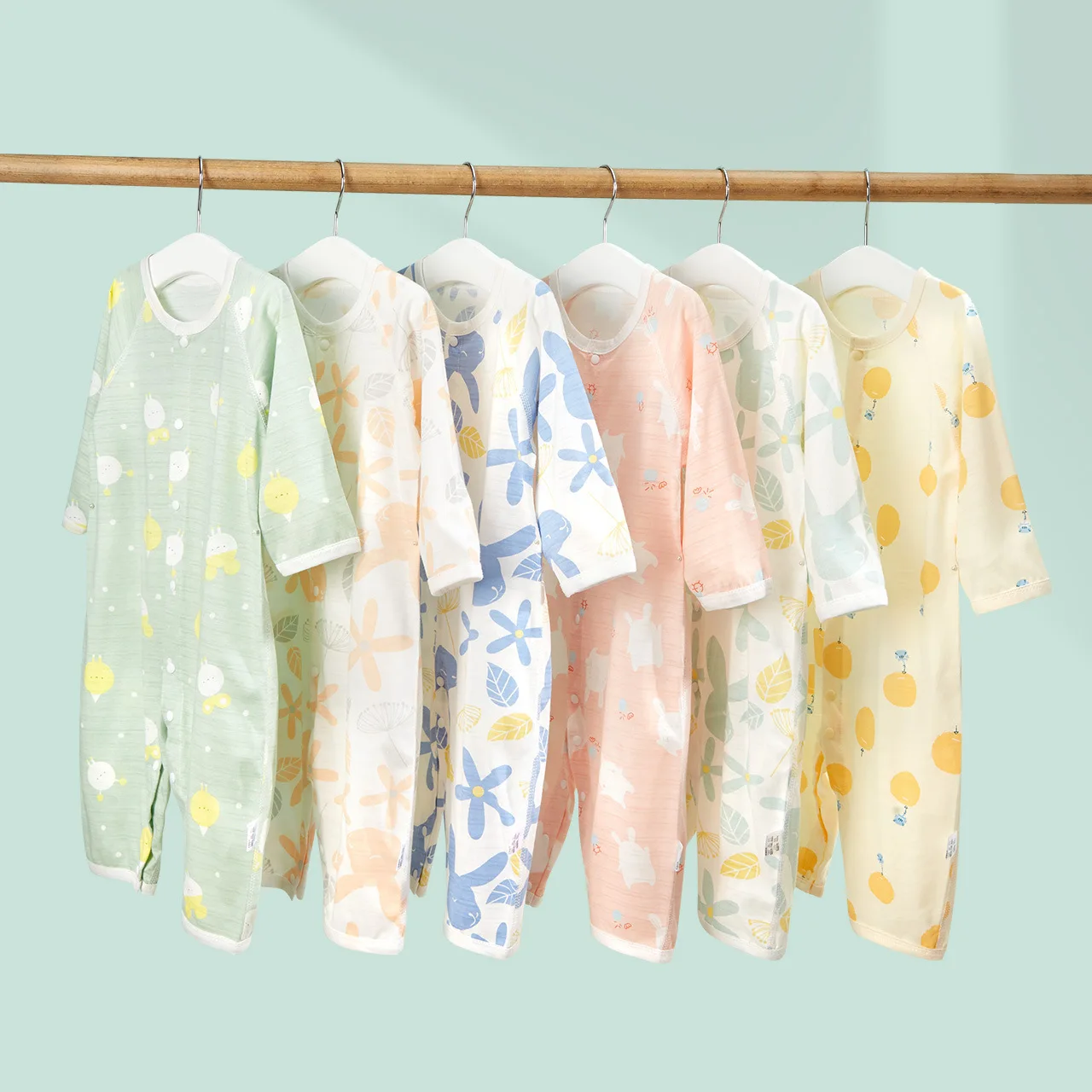 Comfortable Cotton Breathable Cartoon Print Crawling Suit for Boys and Girls Thin One Piece Clothing Summer
Comfortable Cotton Breathable Cartoon Print Crawling Suit for Boys and Girls Thin One Piece Clothing Summer