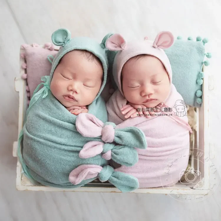Super Cute Baby Photography Bow Wrap Bag Set Newborn Photography Cute Theme Set Children's Cinema Props 아기 코스프레
Super Cute Baby Photography Bow Wrap Bag Set Newborn Photography Cute Theme Set Children's Cinema Props 아기 코스프레