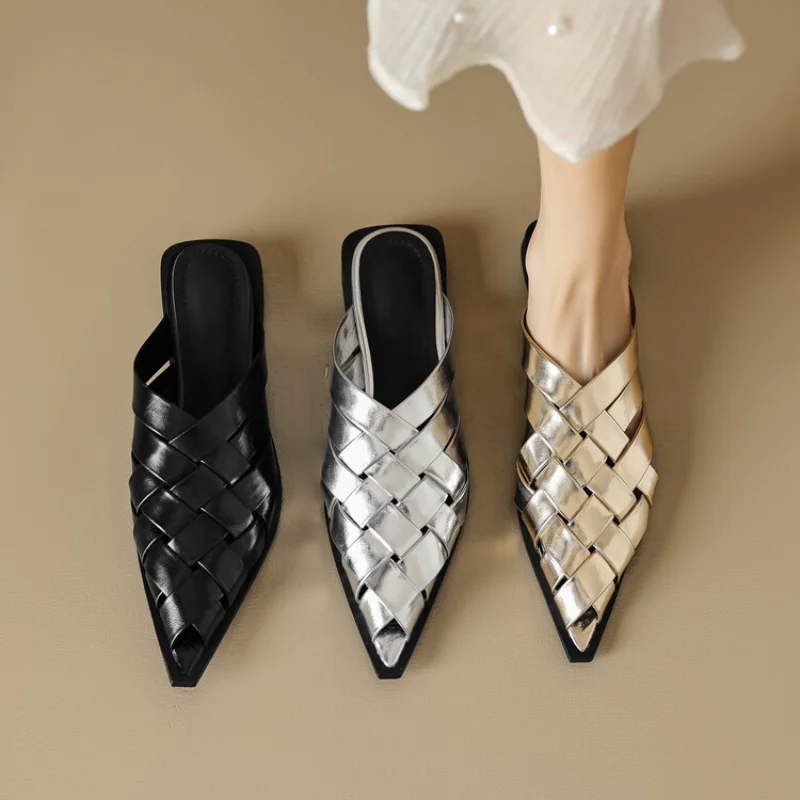 Fashion Pointed Toe Slippers Women Slip On Mules Flats Causal Outsides Slides Elegant Pleated Shoes Brand Sandal Gold Silver
Fashion Pointed Toe Slippers Women Slip On Mules Flats Causal Outsides Slides Elegant Pleated Shoes Brand Sandal Gold Silver