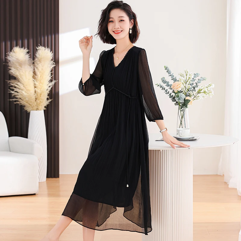 

2024 Spring/Summer New Pure Silk Simple Mesh Spliced Bubble Sleeve Dress Women's Long sleeved V-neck Chiffon Knee Length Skirt