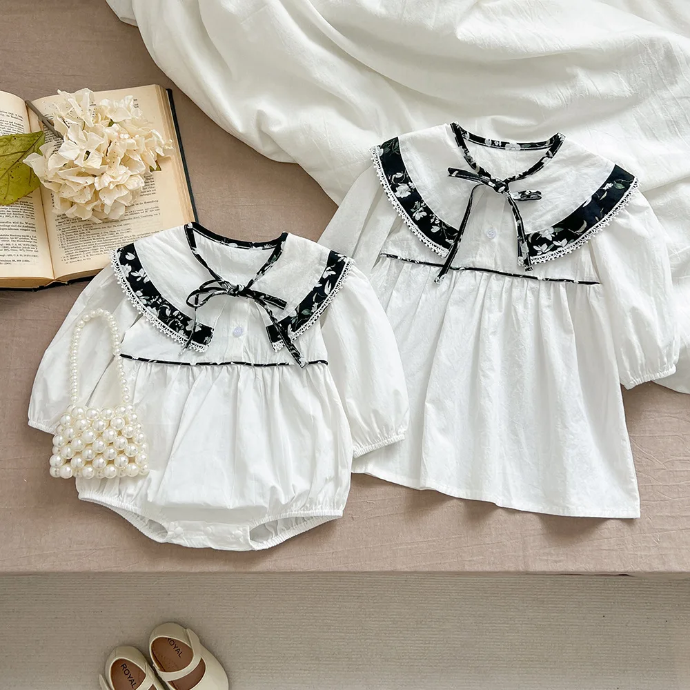 2024 Spring Infant Girls Rompers Vintage Lace Floral Collar Cotton Loose Baby Girl Bodysuit Toddler Girls Dress Sister Look
2024 Spring Infant Girls Rompers Vintage Lace Floral Collar Cotton Loose Baby Girl Bodysuit Toddler Girls Dress Sister Look