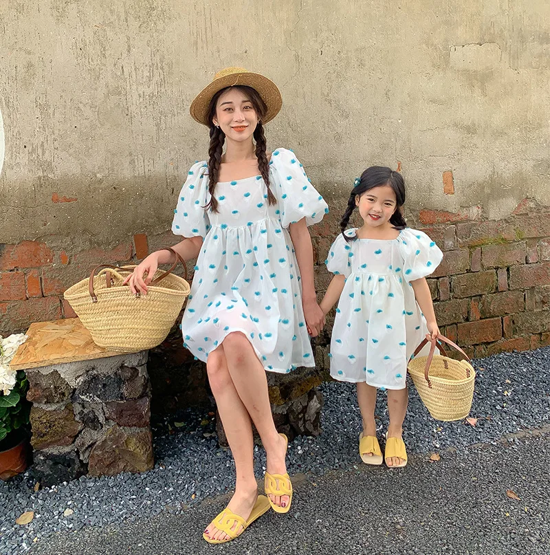 

Brand Parent-child Dress Summer Korean Girl Mother and Daughter Three-dimensional Flower High-end Puff Sleeve Skirt Dresses