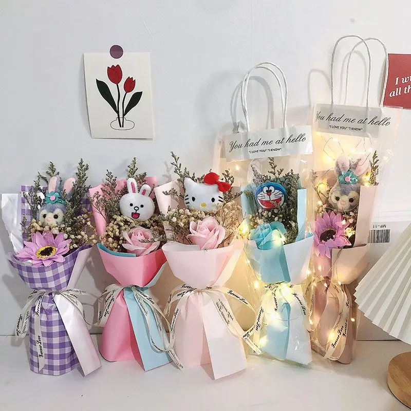 Sanrioe плюшевый аниме Hello Kitty Melody Kuromi Cinnamoroll букет Kawaii свадебное украшение цветы домашний сад Декор Рождественский подарок
Sanrioe плюшевый аниме Hello Kitty Melody Kuromi Cinnamoroll букет Kawaii свадебное украшение цветы домашний сад Декор Рождественский подарок