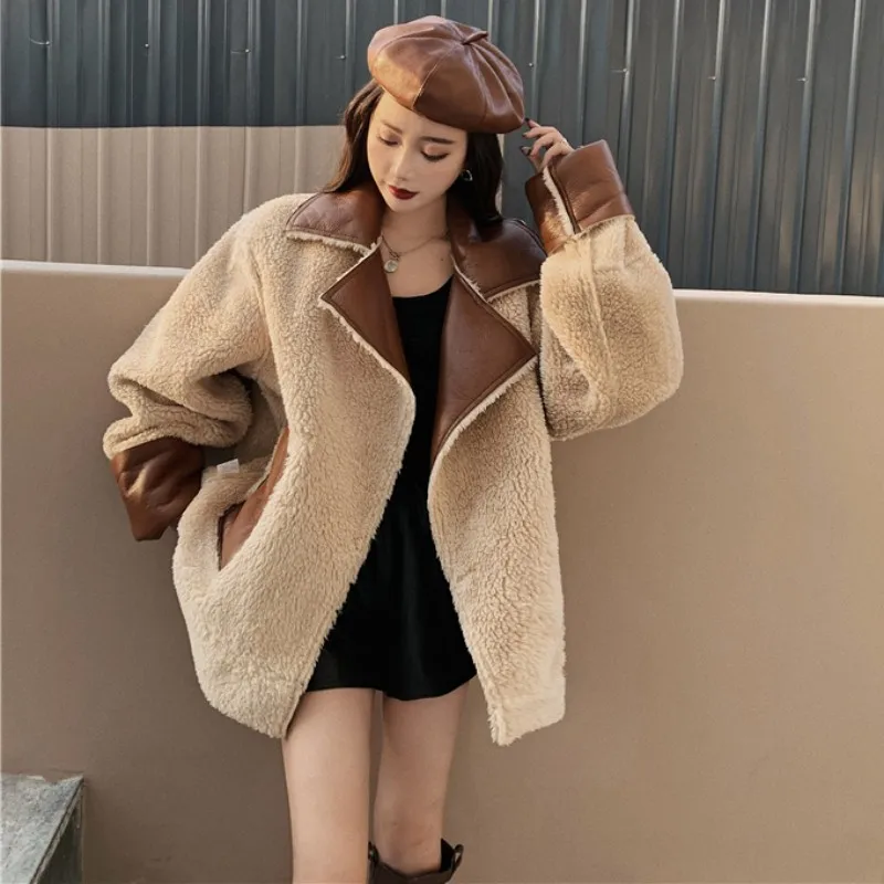 2023 Trench Coat Winter New Style Western-style Temperament Two Side Leather Clothes Women Fur One Casual Trend Free Shipping 
2023 Trench Coat Winter New Style Western-style Temperament Two Side Leather Clothes Women Fur One Casual Trend Free Shipping