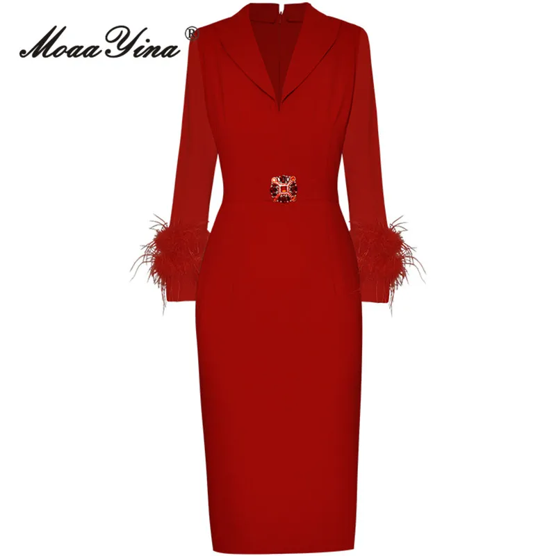 

MoaaYina Autumn Fashion Runway Red Vintage Dress Women V Neck Feather Diamond Button High Waist Package Buttocks Slim Long Dress