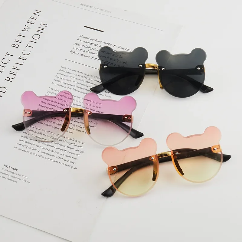 Boys and Girls Cute Cartoon Fashion Round Sunglasses Children's Retro Sunglasses Anti-UV Classic Children's Glasses UV400
Boys and Girls Cute Cartoon Fashion Round Sunglasses Children's Retro Sunglasses Anti-UV Classic Children's Glasses UV400
