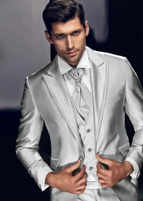Italian Sliver Satin Men Suit Formal Wedding Suit For Men Custom Slim Fit 3 Piece Groom Tuxedo Prom Party Blazer Terno Masculino
Italian Sliver Satin Men Suit Formal Wedding Suit For Men Custom Slim Fit 3 Piece Groom Tuxedo Prom Party Blazer Terno Masculino